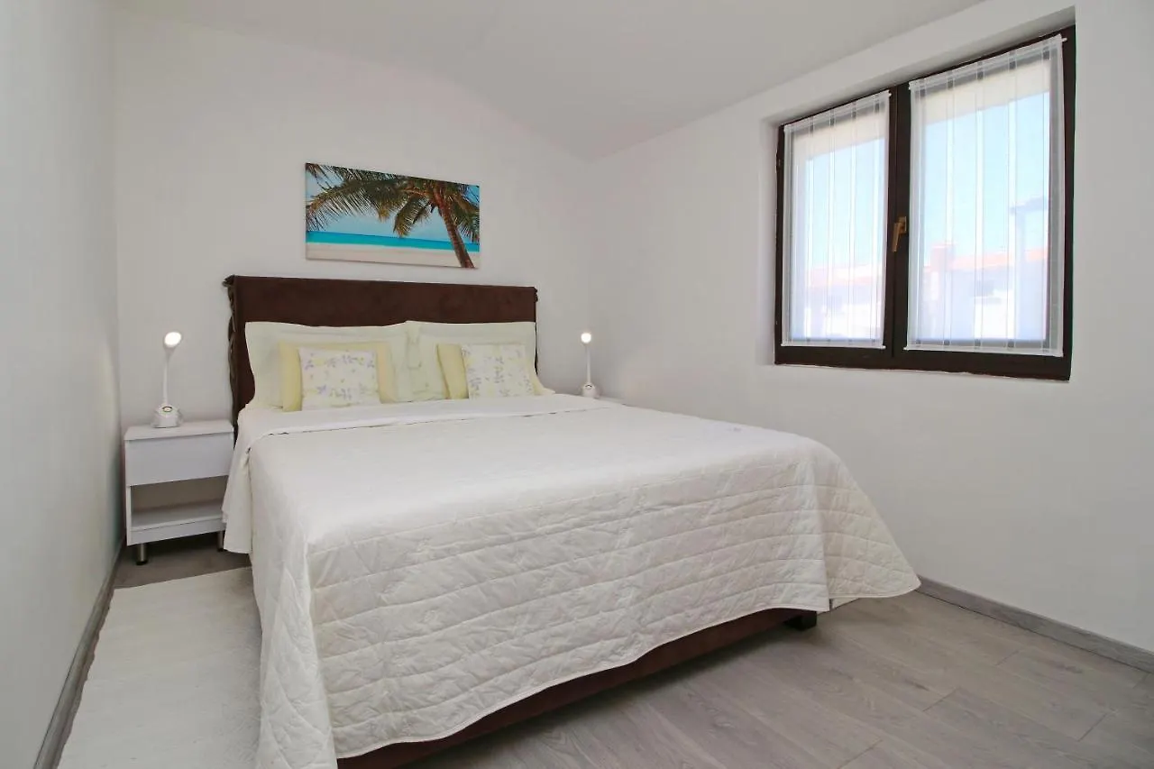 Apartments Mila Rovinj 0*,