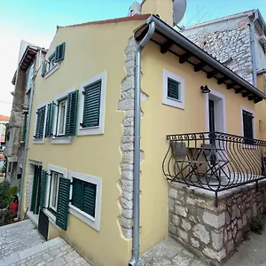  Appartamento Yellow House